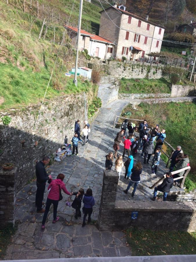 Pania Forata Hostel Stazzema Buitenkant foto